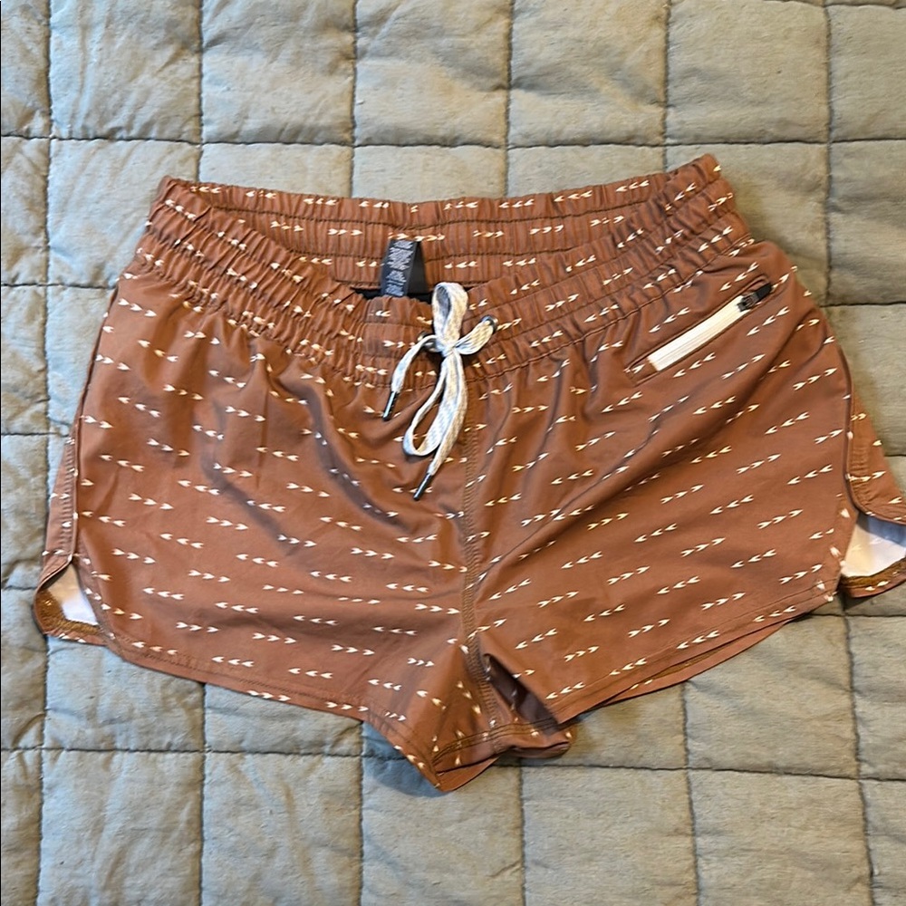 Vuori Women's clementine shorts